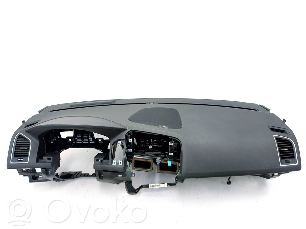 Volvo XC60 Deska rozdzielcza 