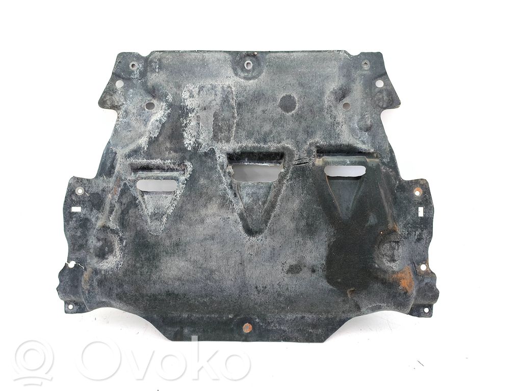Volvo XC60 Engine splash shield/under tray 
