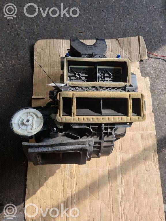 Ford Focus Interior heater climate box assembly 