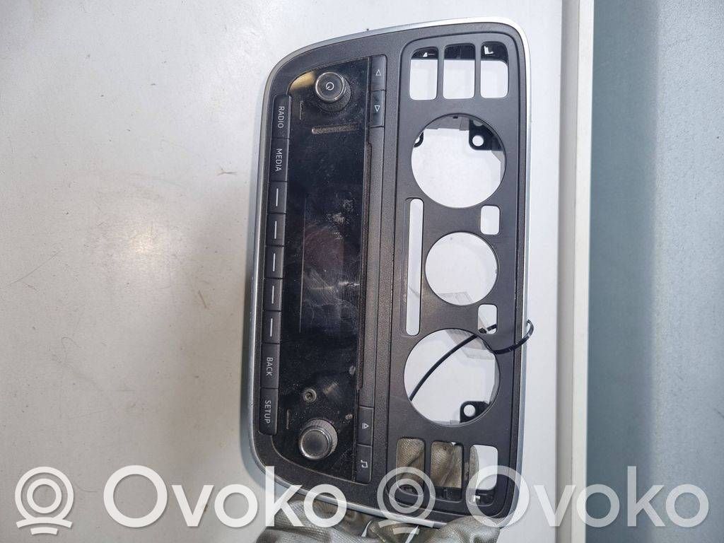 Skoda Citigo Unité principale radio / CD / DVD / GPS 