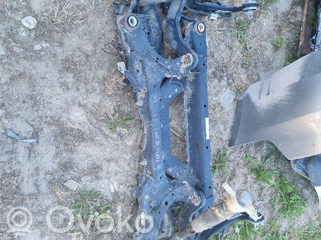 Ford Focus Belka tylna 