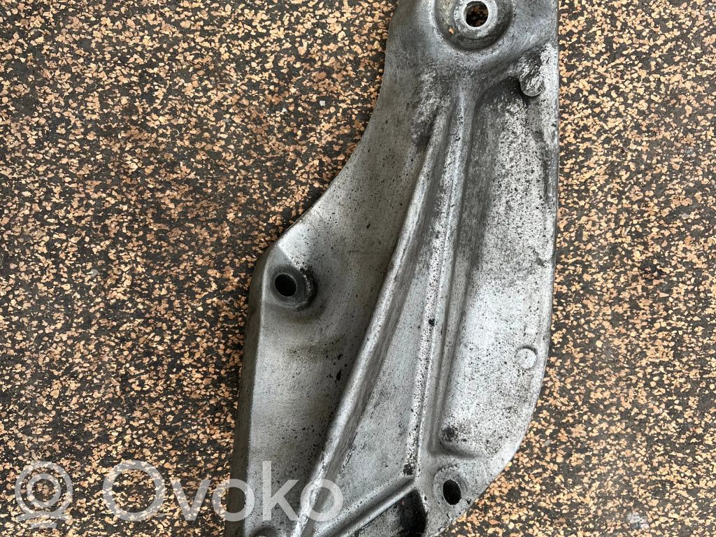 Engine mounting bracket   22116771069,6771069