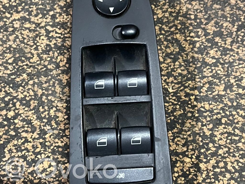 Electric window control switch   9155501