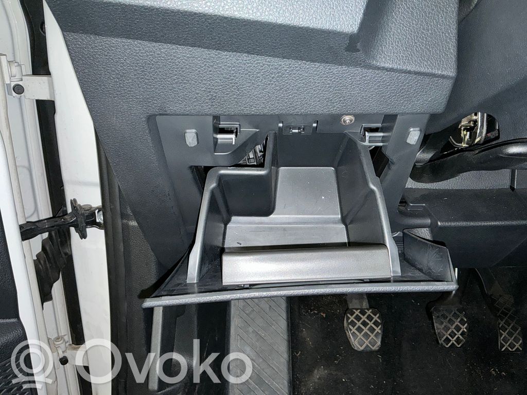 Volkswagen Caddy Consola central de la guantera 