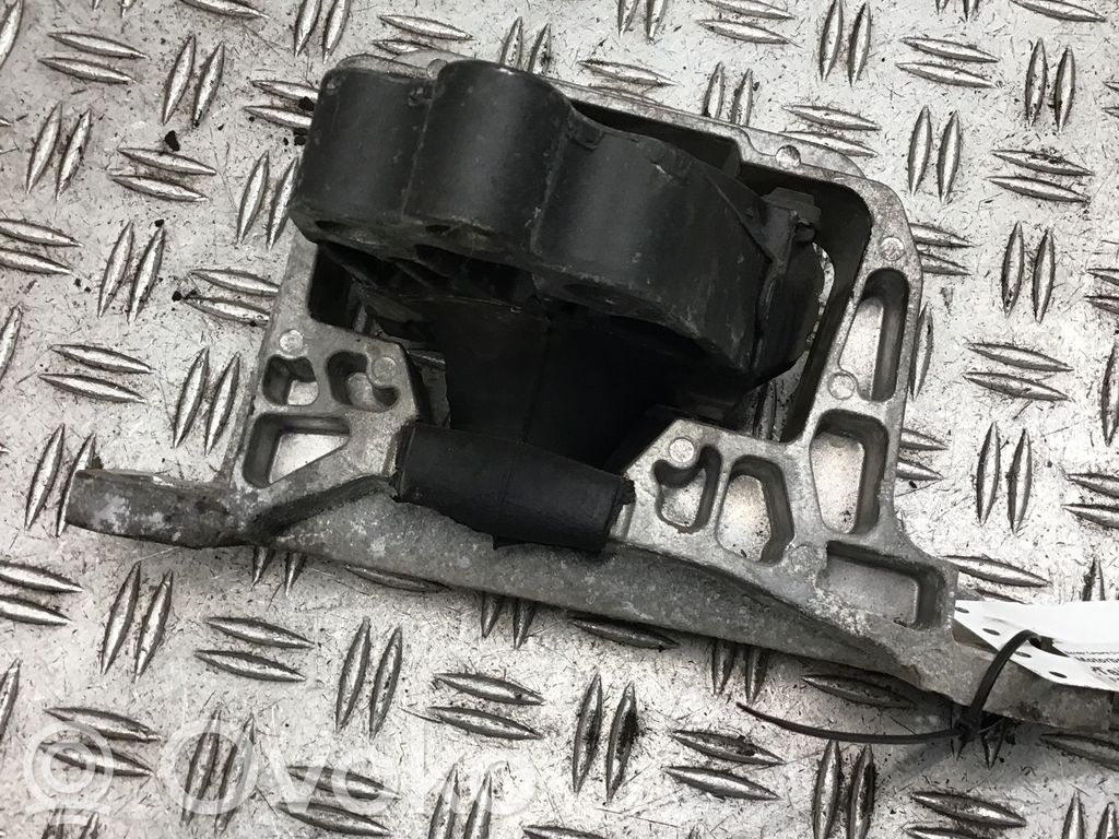 Engine mounting bracket   CV616F012EB