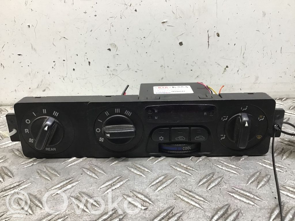 KIA Carnival Climate control unit 