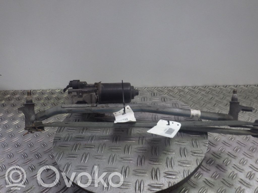 Front wiper linkage