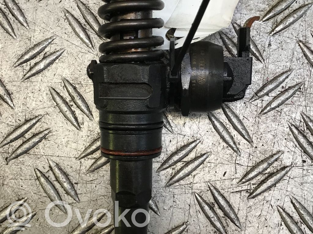 Polttoainesuutin   045130073T