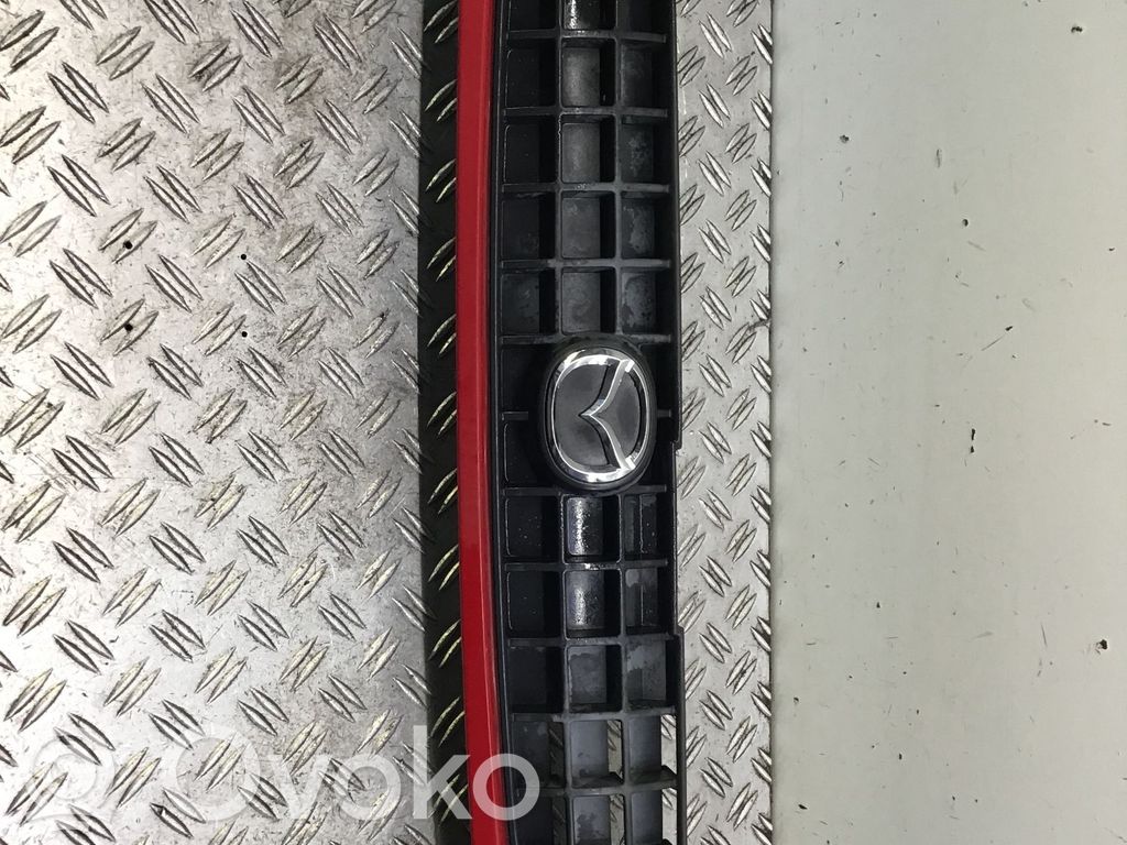 Front bumper upper radiator grill