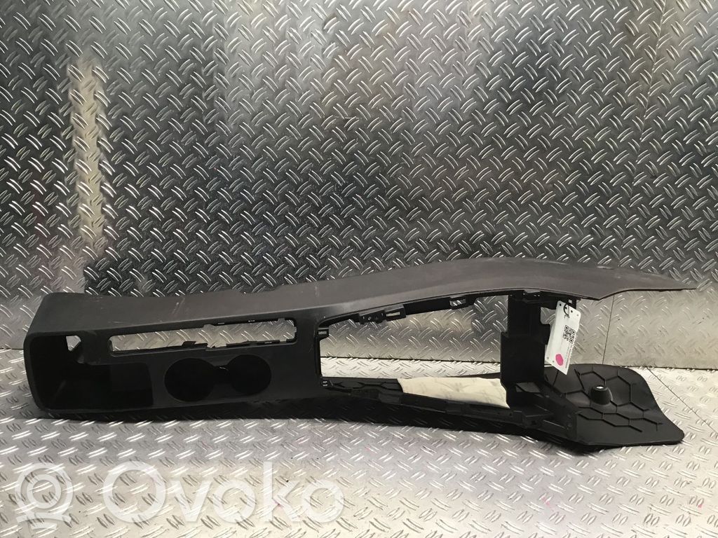 KIA Rio Otros elementos de la consola central (túnel) 