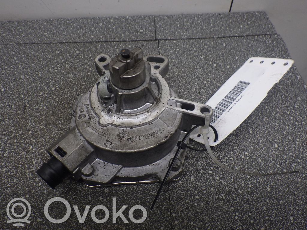 Ford C-MAX I Vacuum pump 