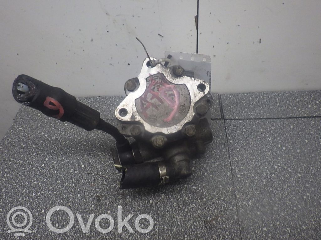 Volkswagen PASSAT B5.5 Power steering pump 