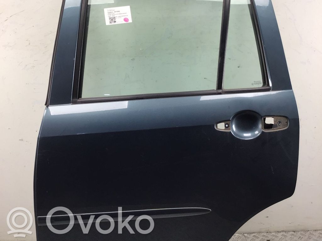 Rear door