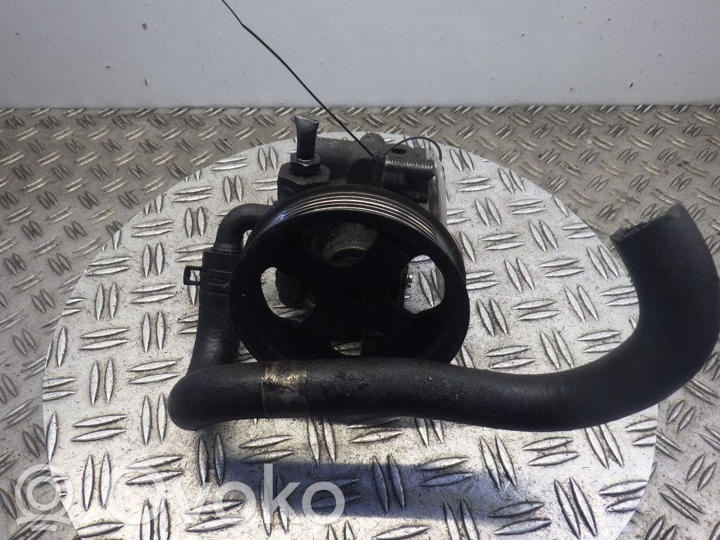 Ford Tourneo Ohjaustehostimen pumppu 