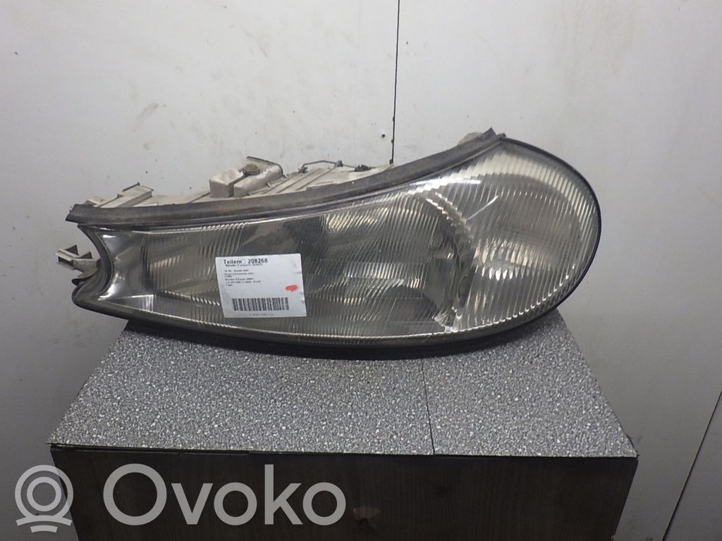 Ford Mondeo MK II Phare frontale 