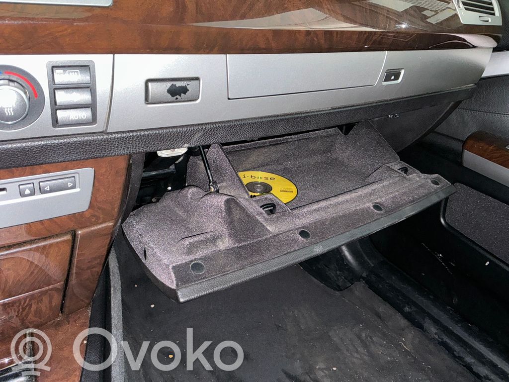 Glove box set   51167013025
