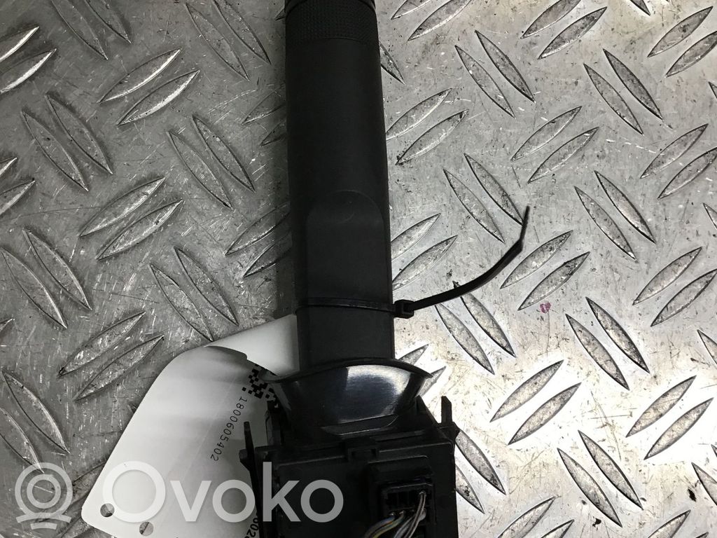 Pyyhkimen kytkin   95433818