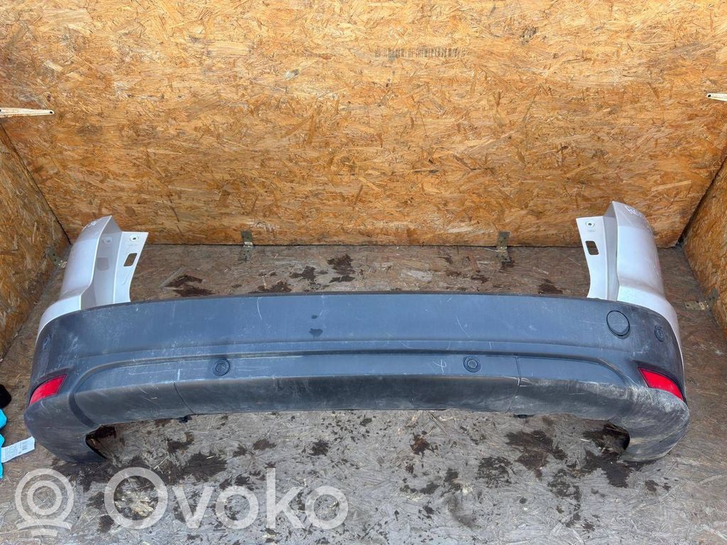 Ford Focus Stoßstange Stoßfänger 