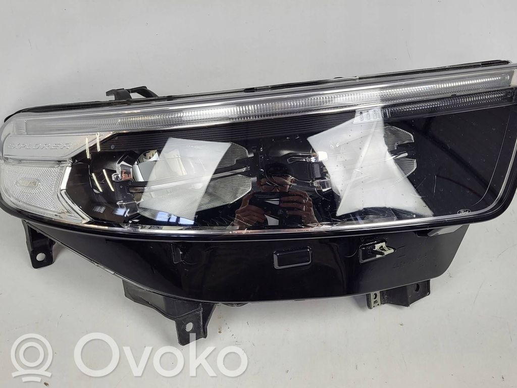 Ford Explorer VI Scheinwerfer 