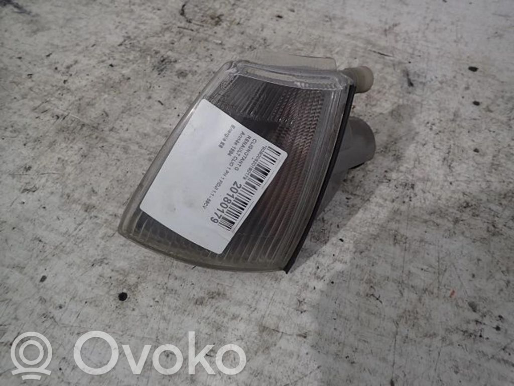 Renault Clio I Front indicator light 