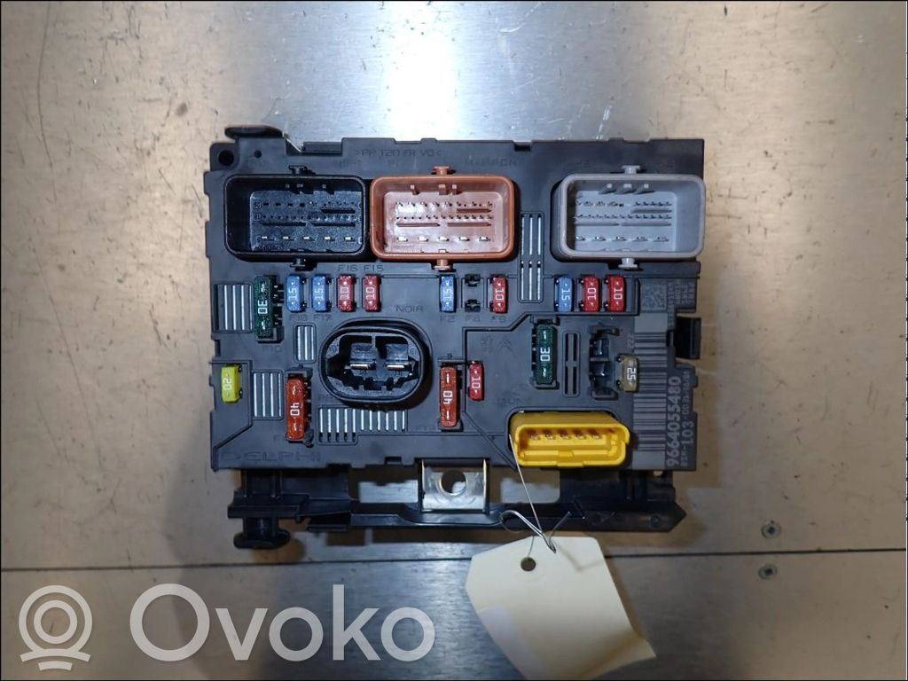 Citroen C3 Fuse module 