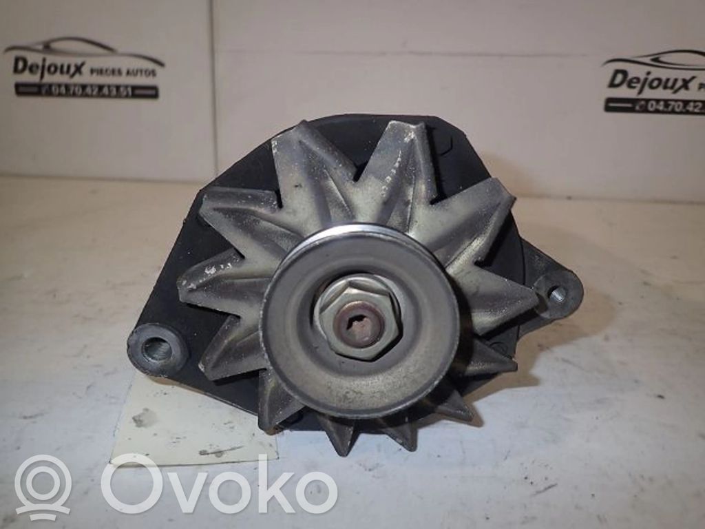 Renault Clio I Generatorius 