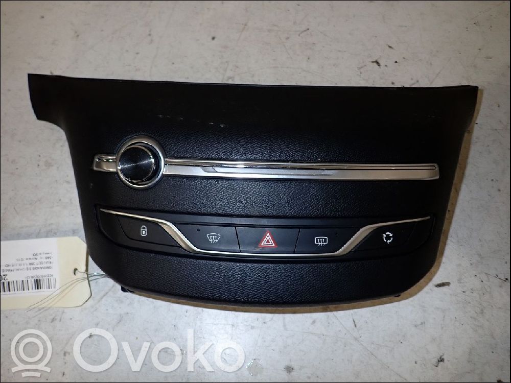 Peugeot 308 Climate control unit 