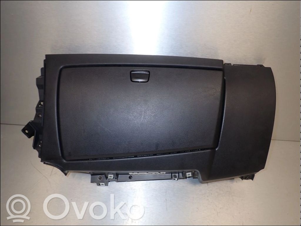BMW 1 E81 E87 Glove box 
