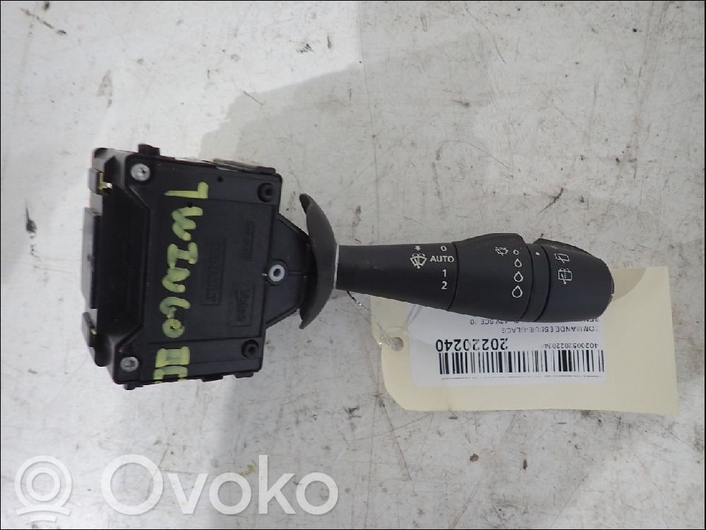 Renault Twingo III Wiper control stalk 