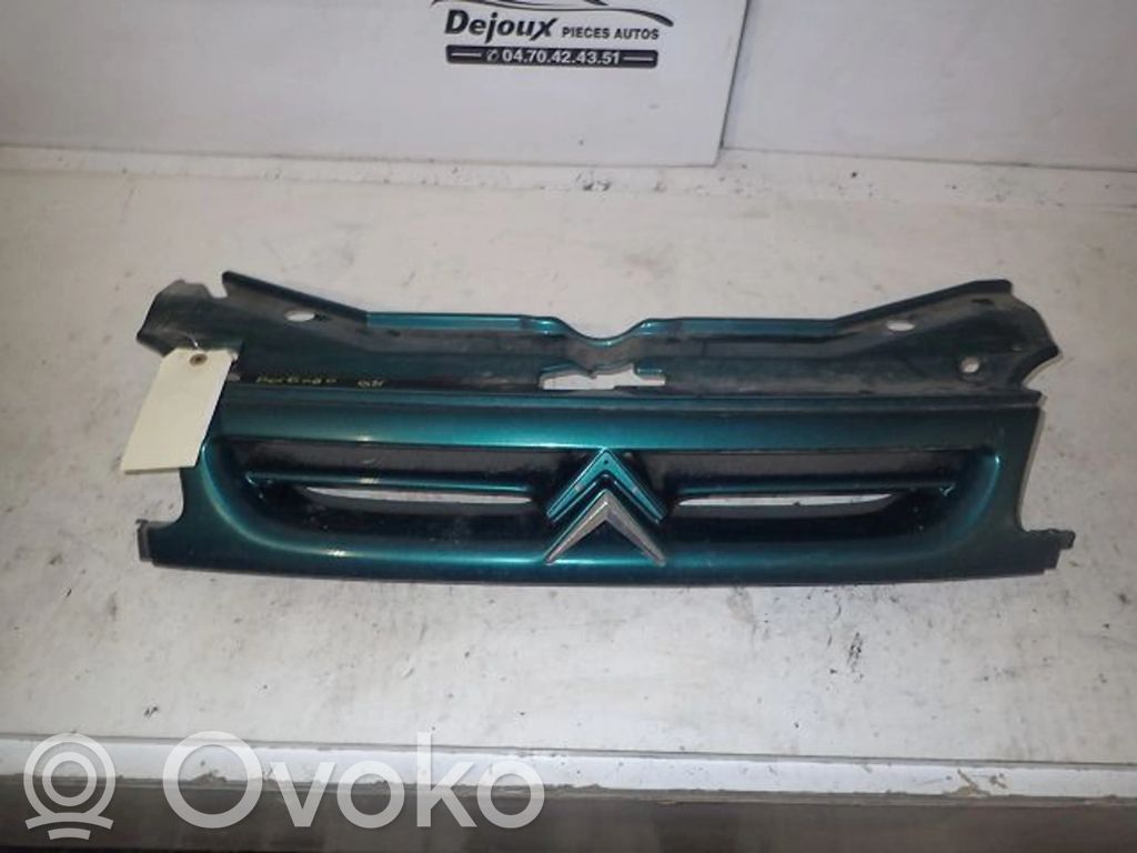 Citroen Berlingo Front bumper upper radiator grill 