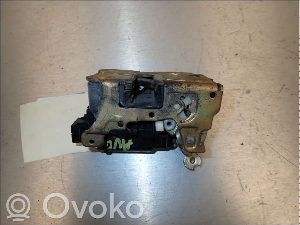 Renault Master II Front door lock 