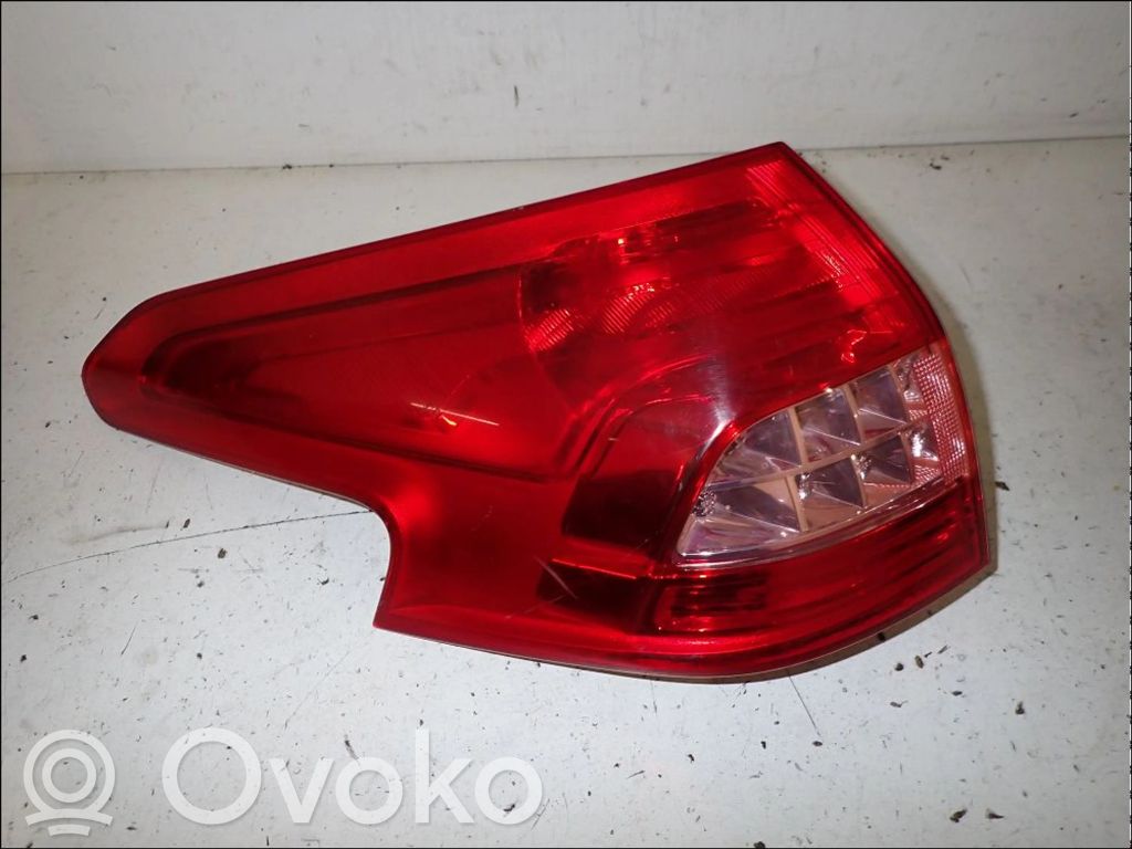 Citroen C5 Aizmugurējais lukturis virsbūvē 