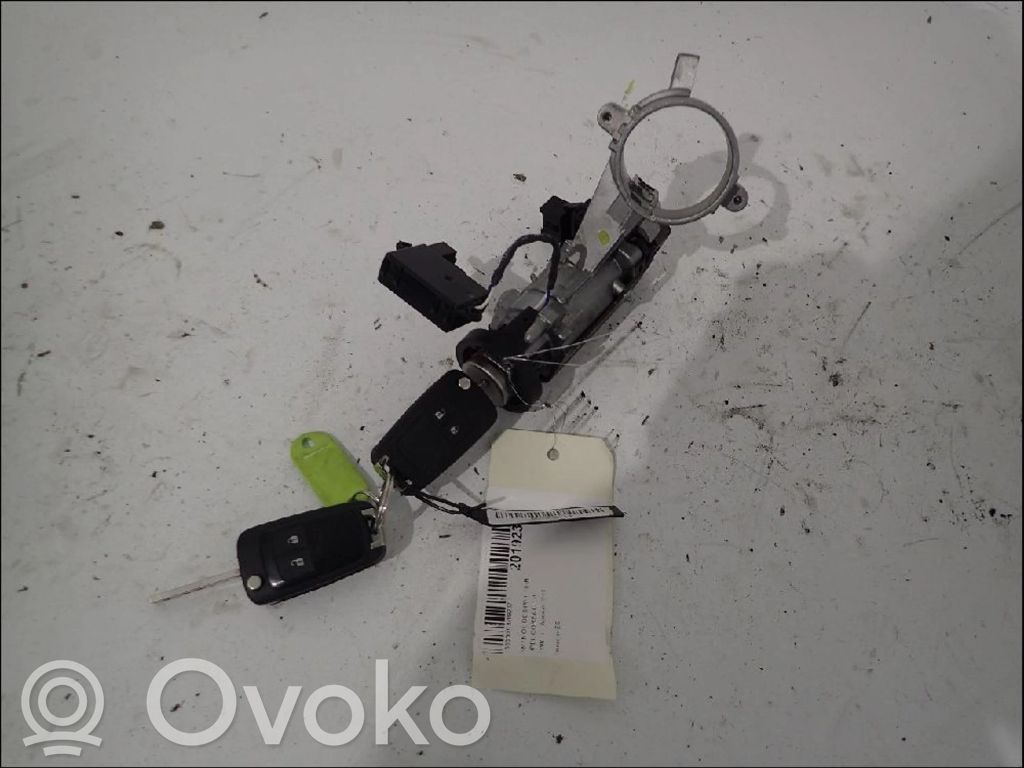 Opel Corsa E Ohjauspyörän lukitus 