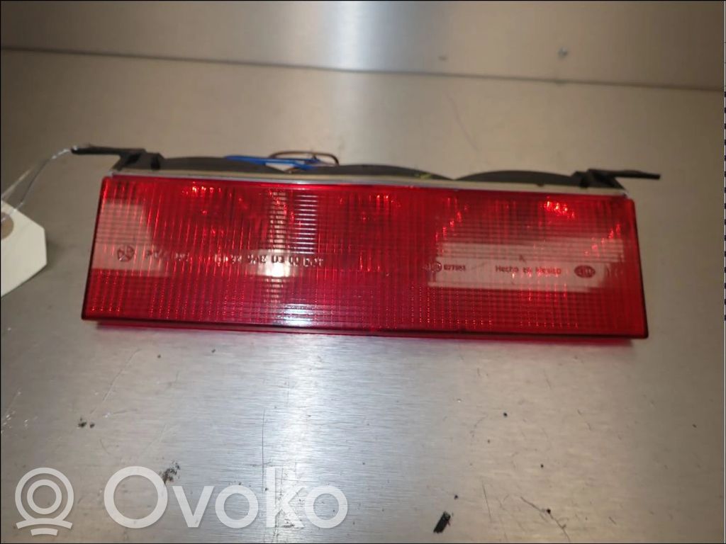 Chrysler PT Cruiser Third/center stoplight 