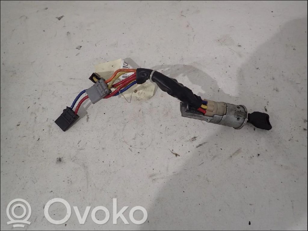 Peugeot 106 Ohjauspyörän lukitus 