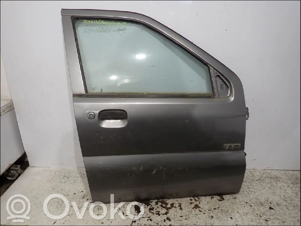 Suzuki Ignis Puerta delantera 