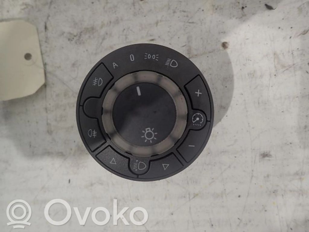 Opel Corsa D Commodo de clignotant 