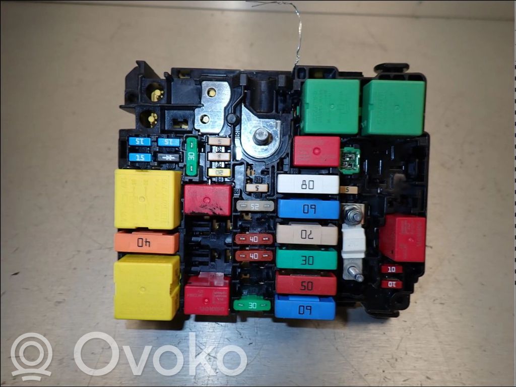 Citroen C3 Fuse module 