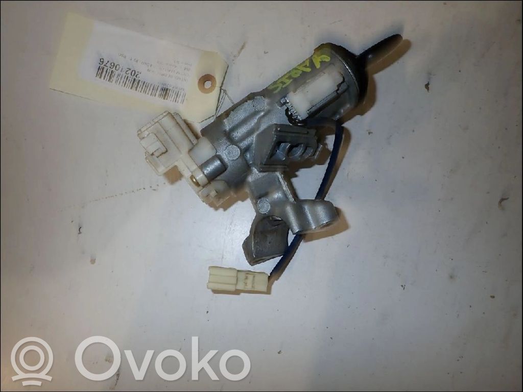 Toyota Yaris Ohjauspyörän lukitus 