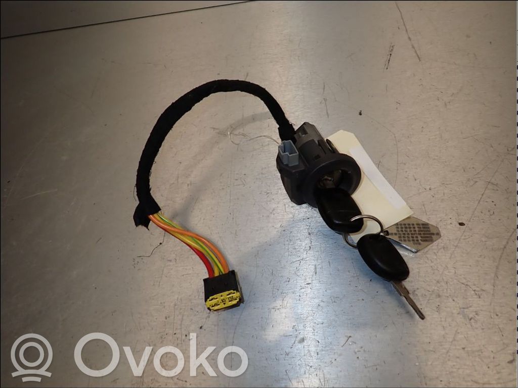 Renault Clio II Steering wheel lock 