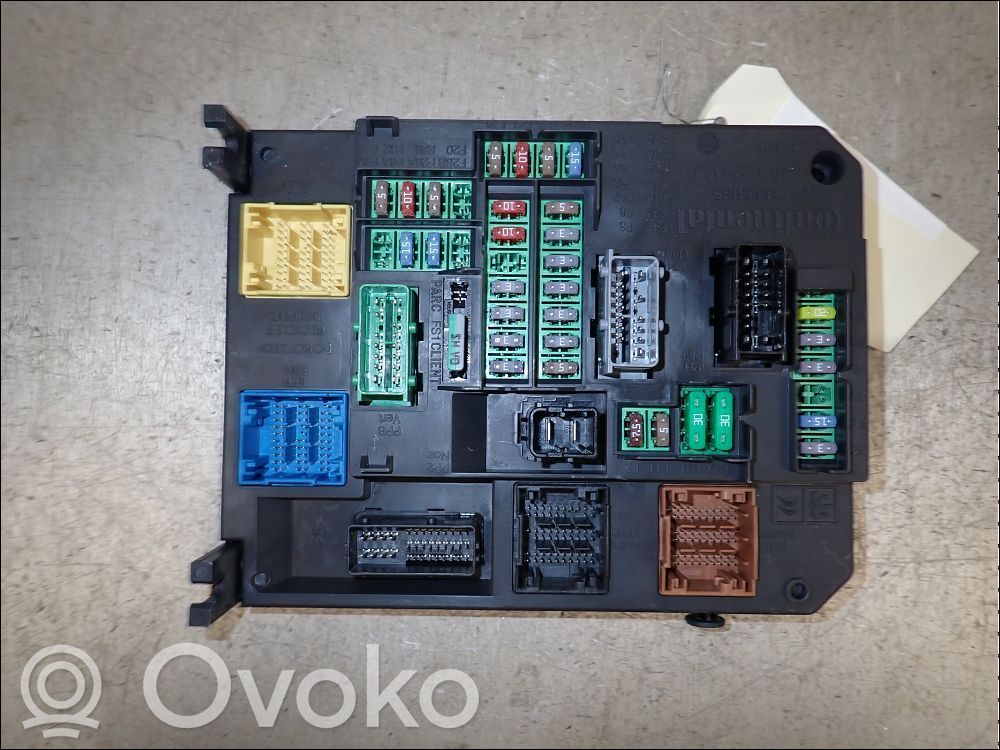 Citroen C4 II Sulakemoduuli 