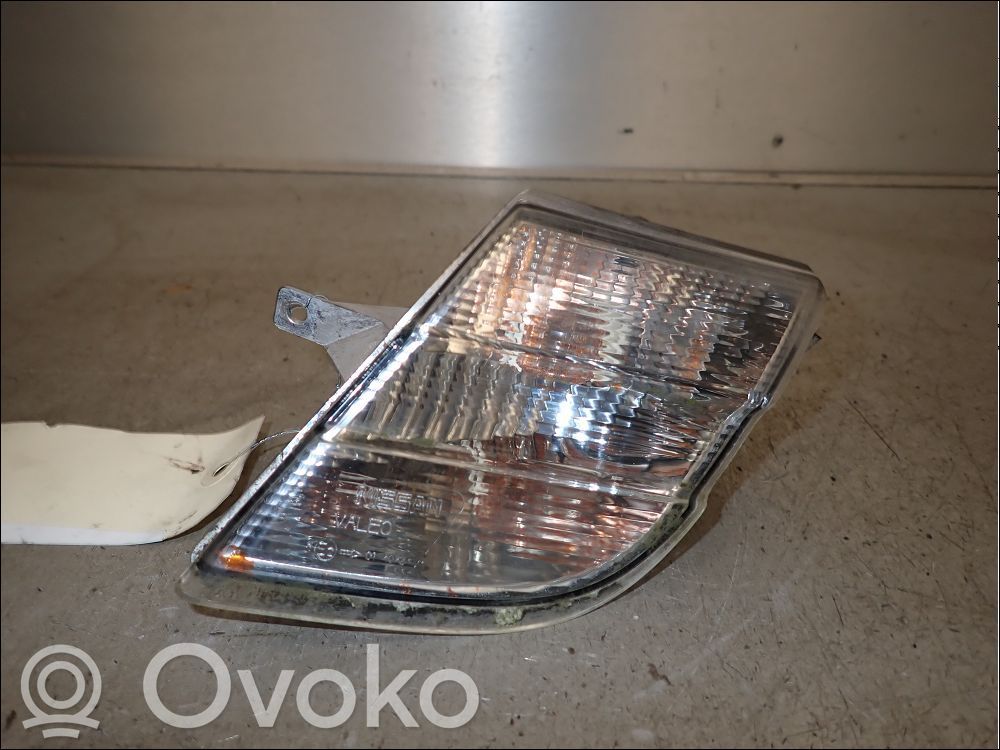 Nissan Micra Front indicator light 