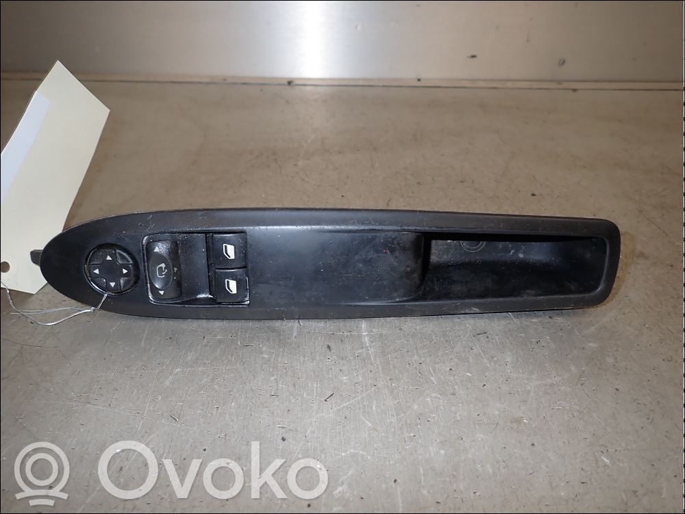 Citroen DS4 Electric window control switch 