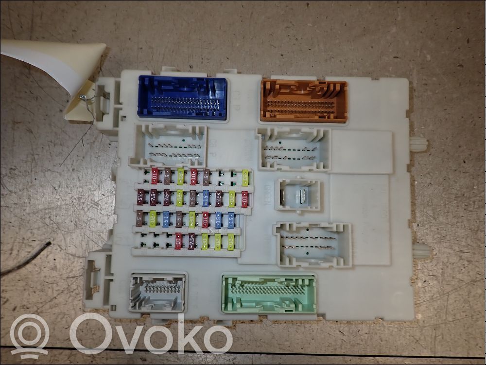 Ford C-MAX II Fuse module 