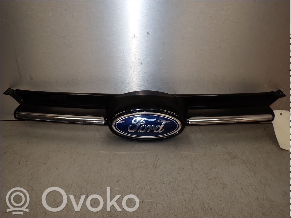 Ford Focus Augšējais režģis 