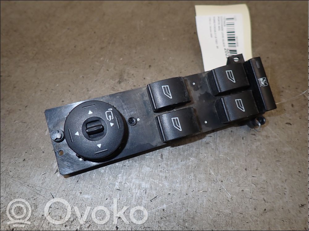 Electric window control switch   1694232