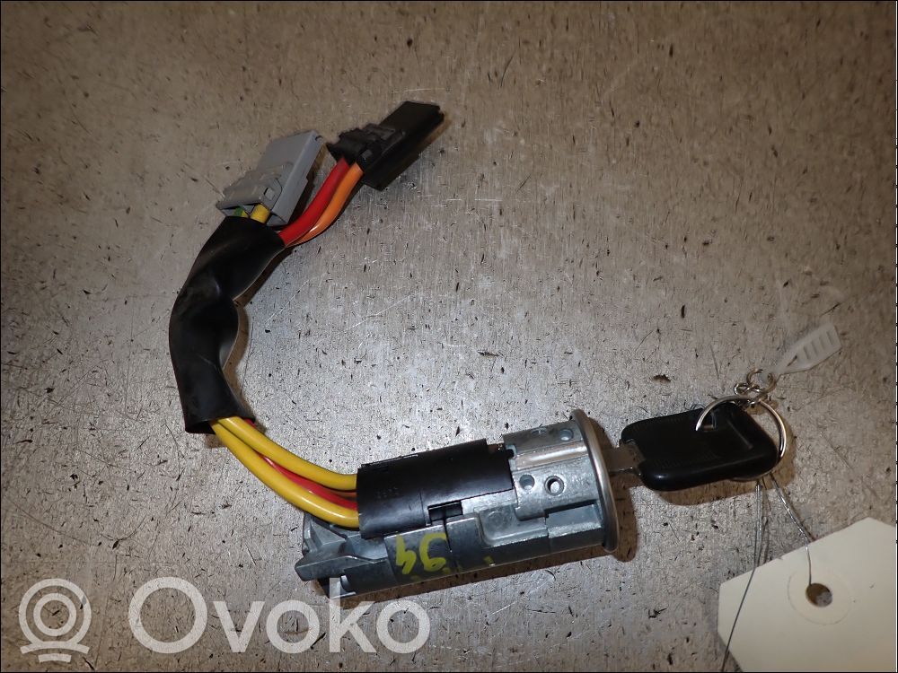 Renault Clio I Ohjauspyörän lukitus 