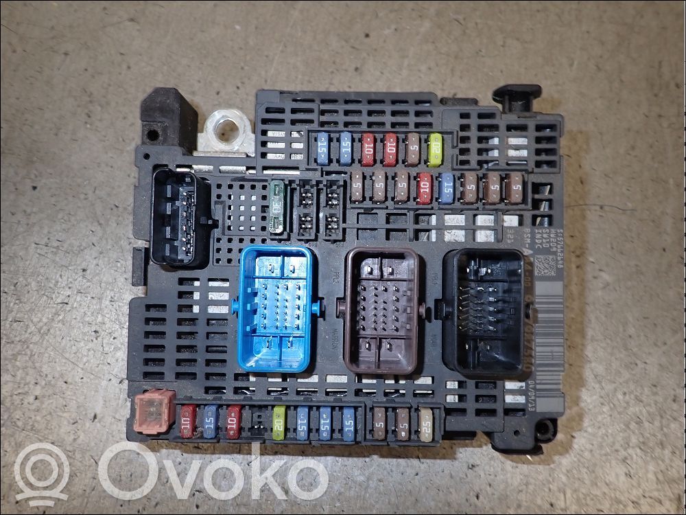 Citroen DS5 Fuse module 