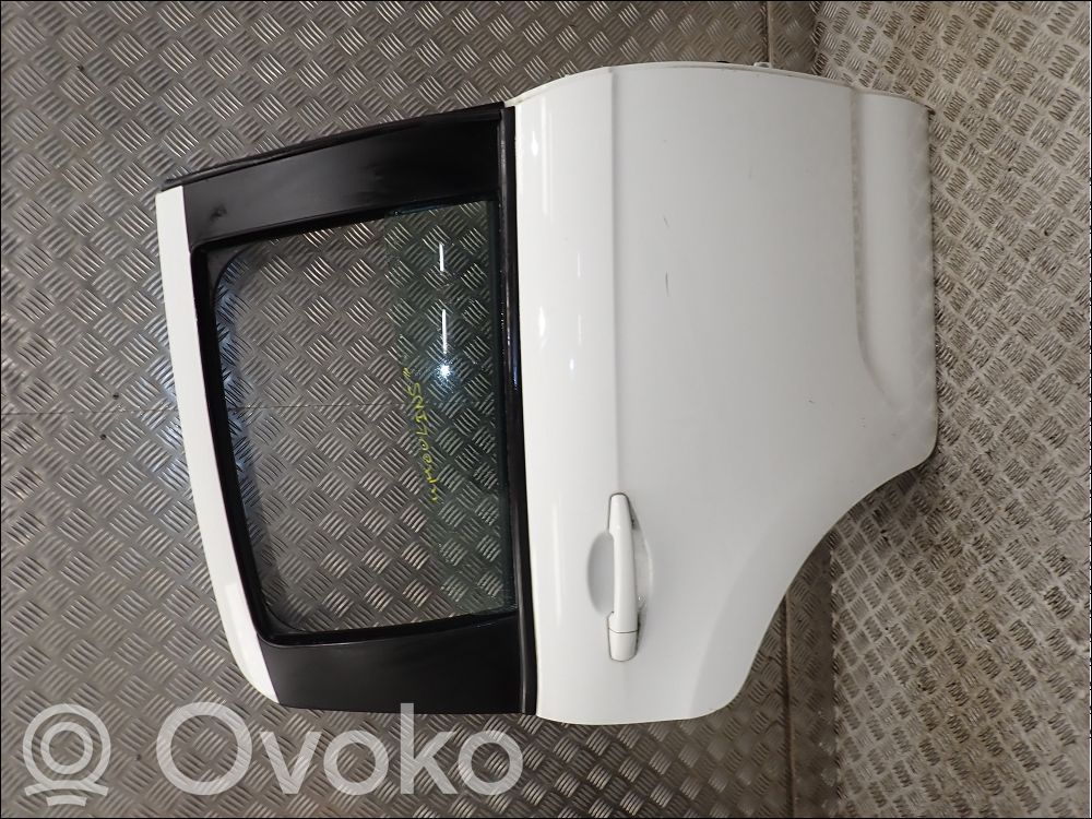 Puerta trasera   9004CJ