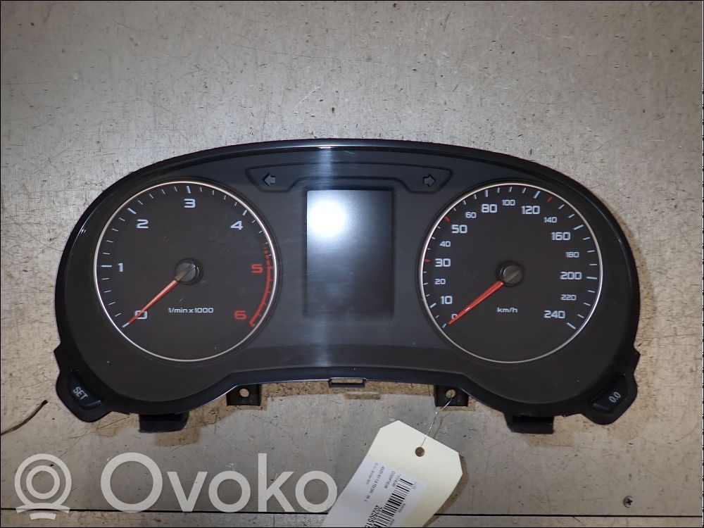 Audi A1 Speedometer (instrument cluster) 
